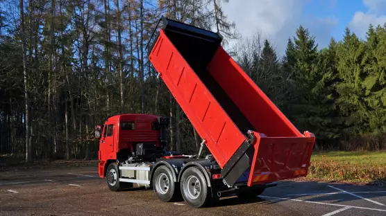 KAMAZ 6x4 65115 sklápěč