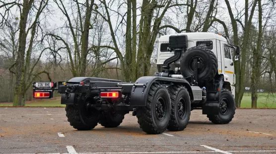 KAMAZ 6x6 43118 chassis