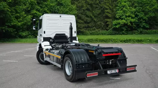KAMAZ 53257 4x2 nosič kontejnerů