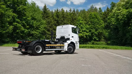 KAMAZ 53257 4x2 nosič kontejnerů