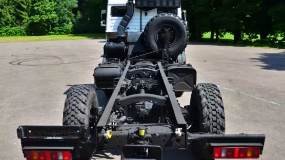 KAMAZ 4x4 43502 chassis