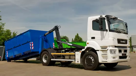 KAMAZ 53257 4x2 nosič kontejnerů