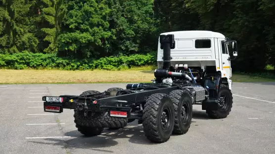 KAMAZ 6x6 43118 chassis