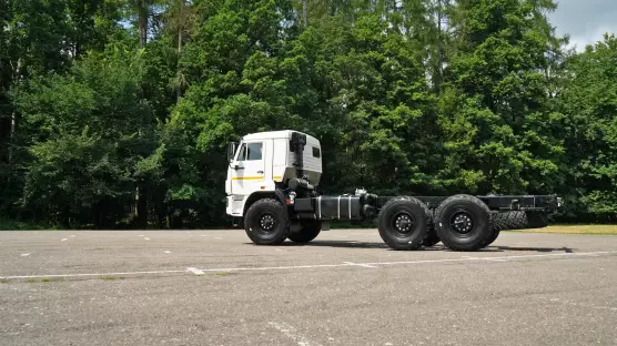 KAMAZ 6x6 43118 chassis
