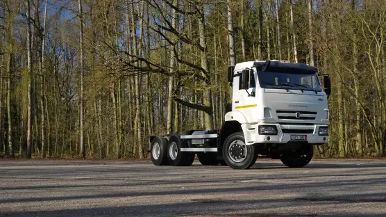 KAMAZ 6x6 65111 chassis