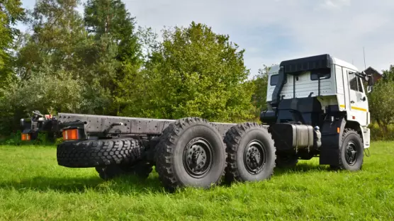 KAMAZ 6x6 43118 chassis