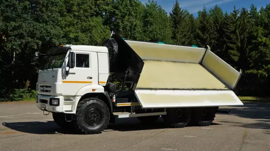 KAMAZ  6x6 43118 tipper truck