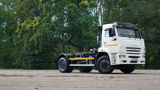 KAMAZ 4x2 53605 nosič kontejnerů