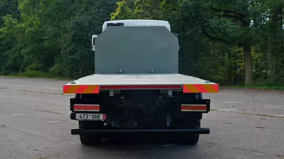KAMAZ 6x6 43118 nosič kontejnerů