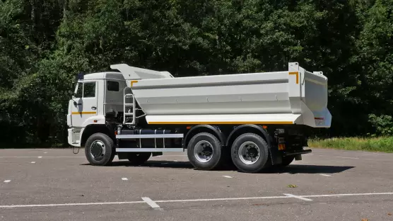 KAMAZ 6x6 65111 sklápěč